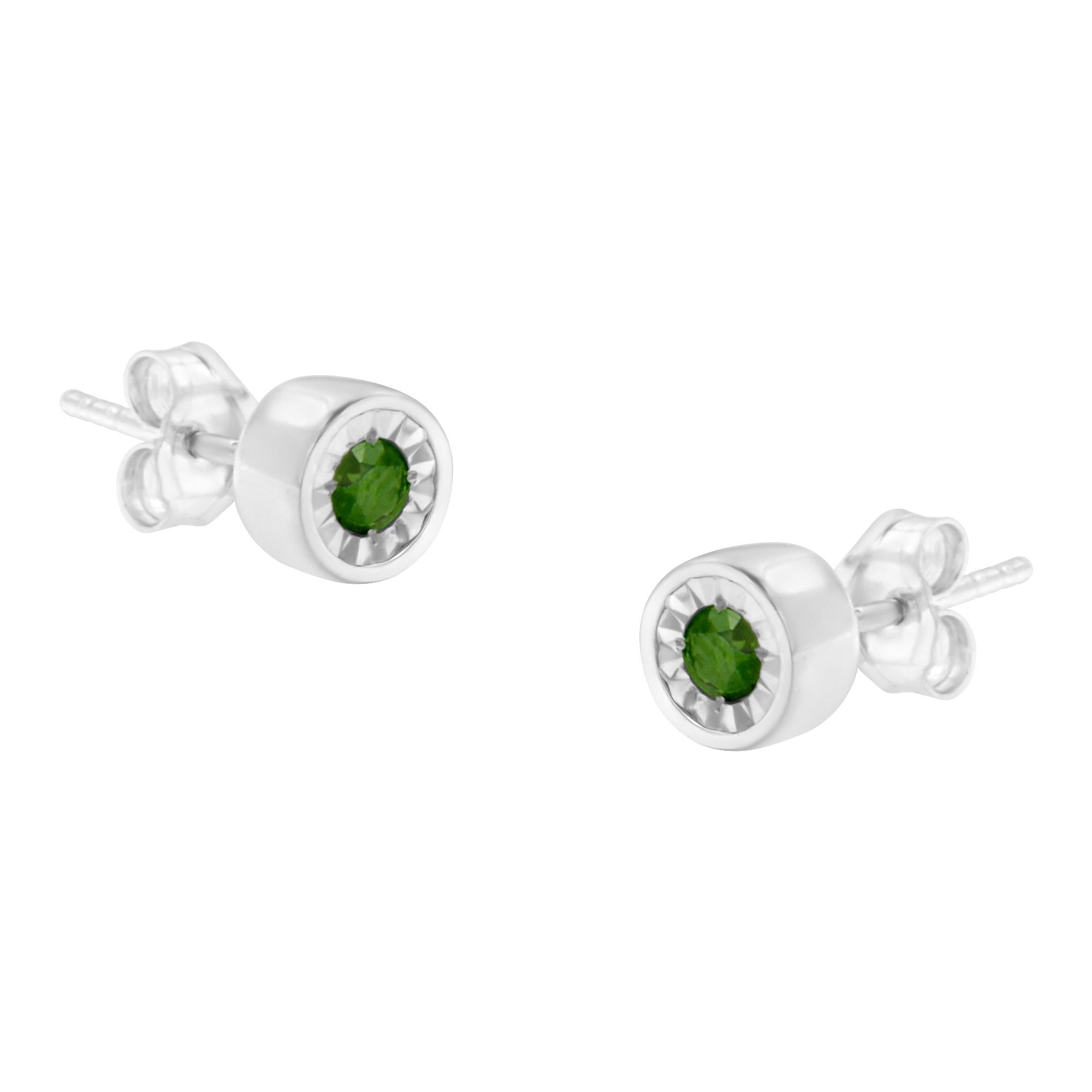 1/5 Cttw Green Diamond Miracle-Set Stud Earrings (Color-Enhanced, I1-I2 Clarity)