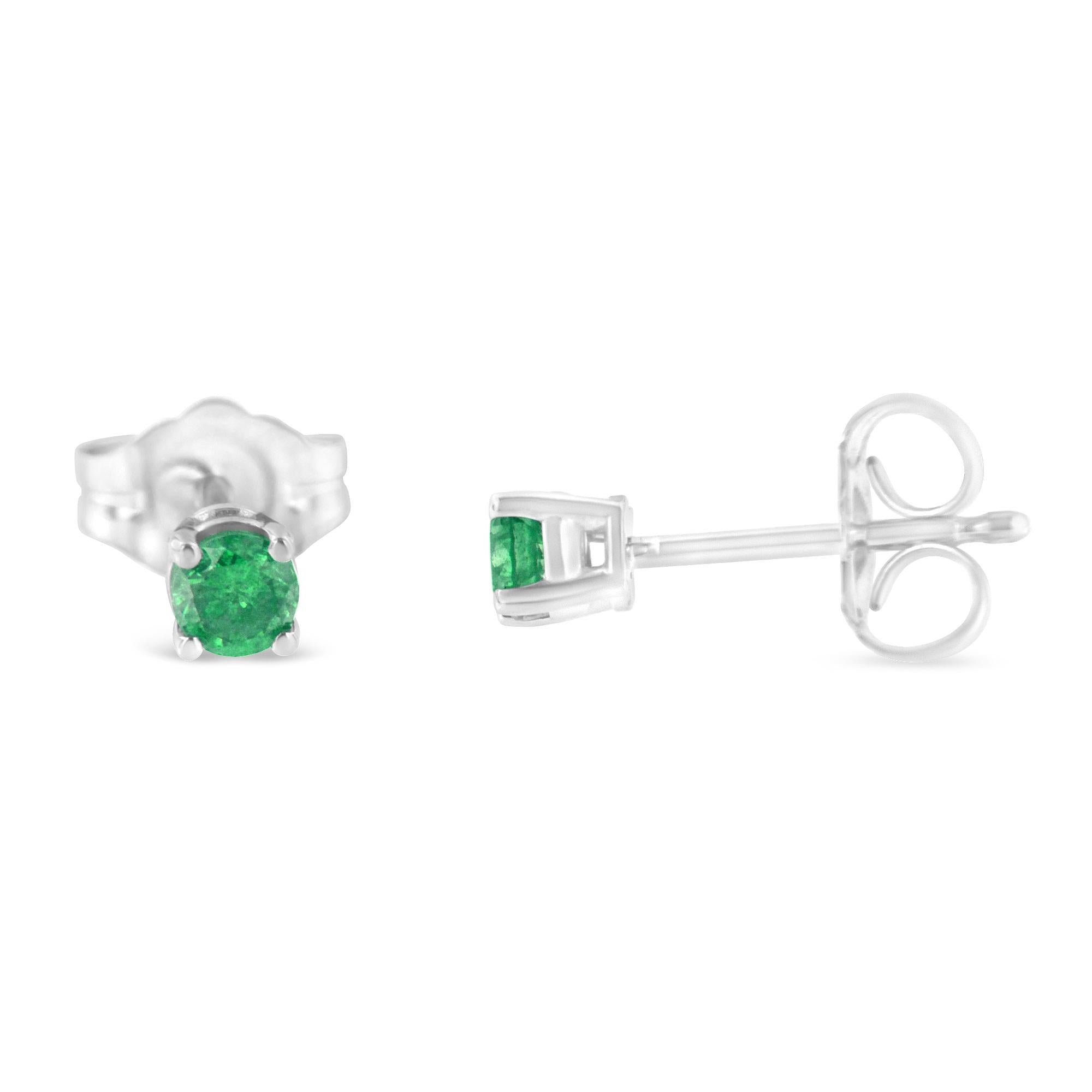 1/4 Cttw Green Diamond 4-Prong Stud Earrings (Color-Enhanced, I2-Clarity)