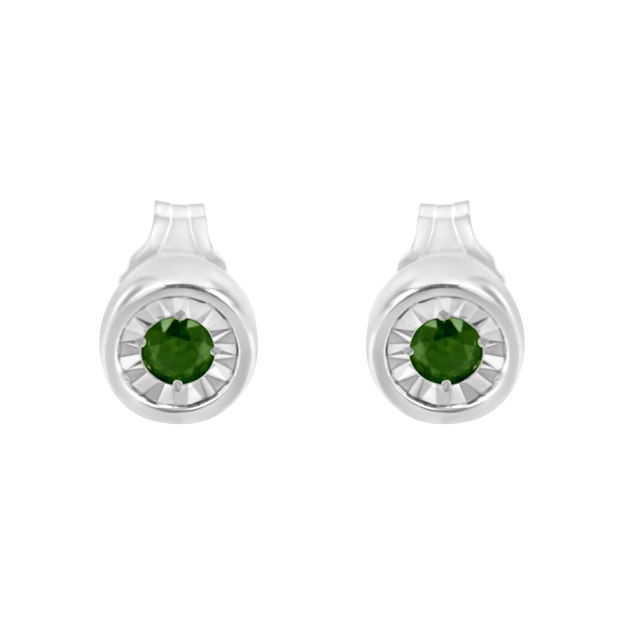 1/5 Cttw Green Diamond Miracle-Set Stud Earrings (Color-Enhanced, I1-I2 Clarity)