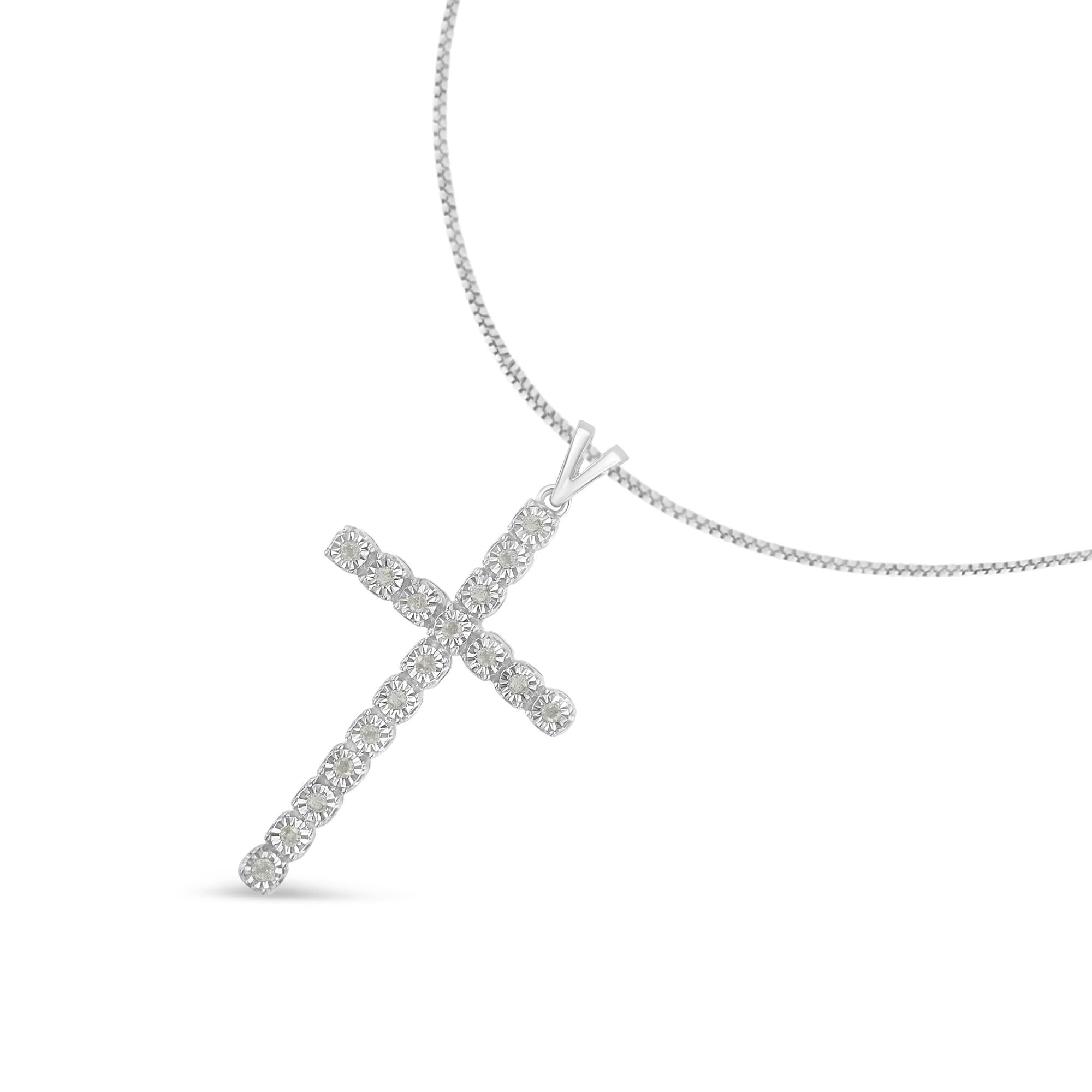 1/4 Cttw Diamond Cross Unisex Pendant Necklace 18" (I-J Color, I3 Clarity)