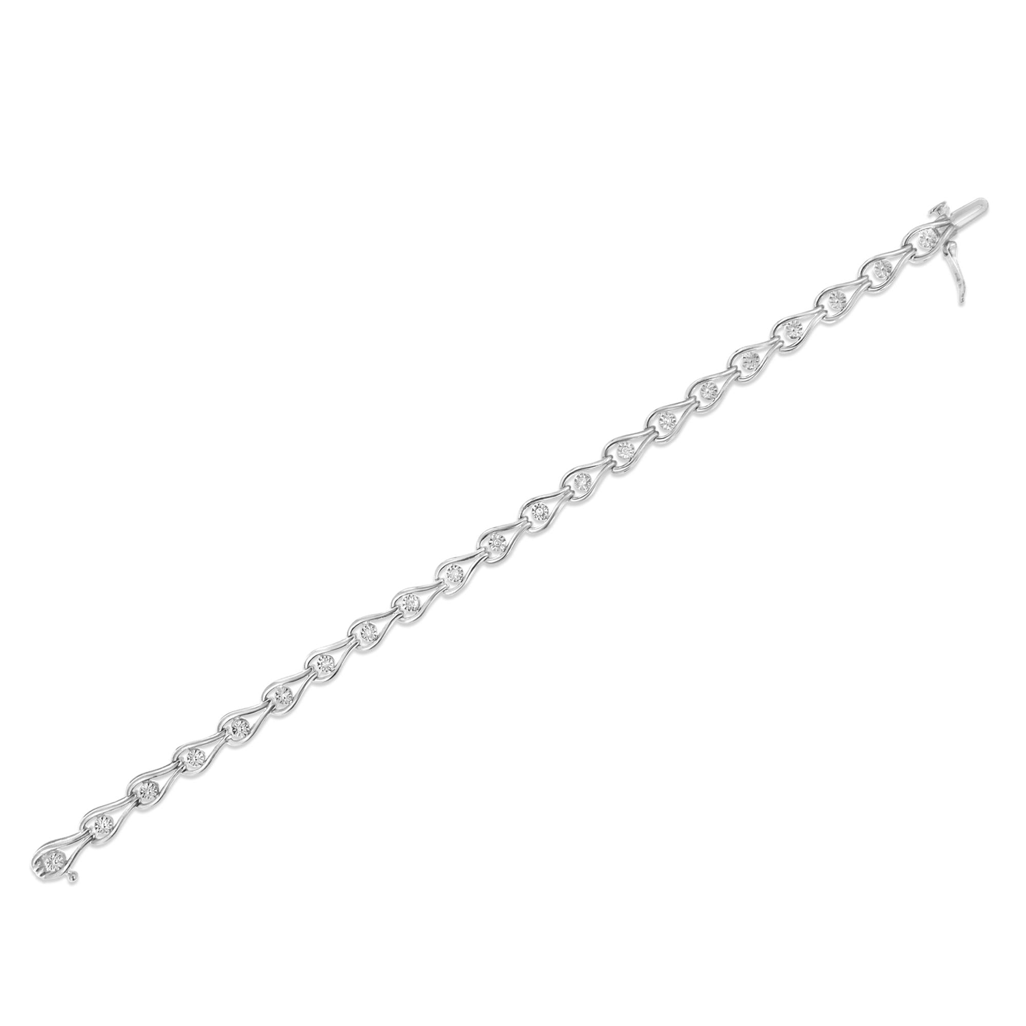1/10 Cttw Diamond Pear & Bezel 7.25'' Link Bracelet (I-J Color, I3 Clarity)