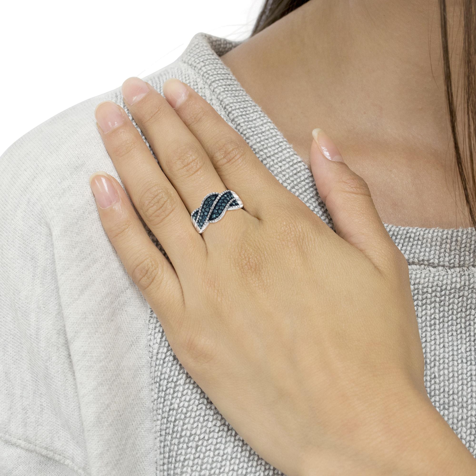 Blue Color Diamond Cocktail Ring (1/2 Cttw, Treated Blue Color, I2-I3 Clarity)